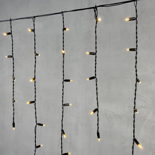 Светодиодная бахрома с колпачком 3,2*0,9 м., 180 теплых белых LED ламп, черный провод ПВХ, IP65, LTC (PIL180CAP-11-2WW)