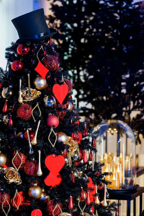 Искусственная елка Черная 180 см., 100% литая хвоя, Max Christmas (ЕЧР18)