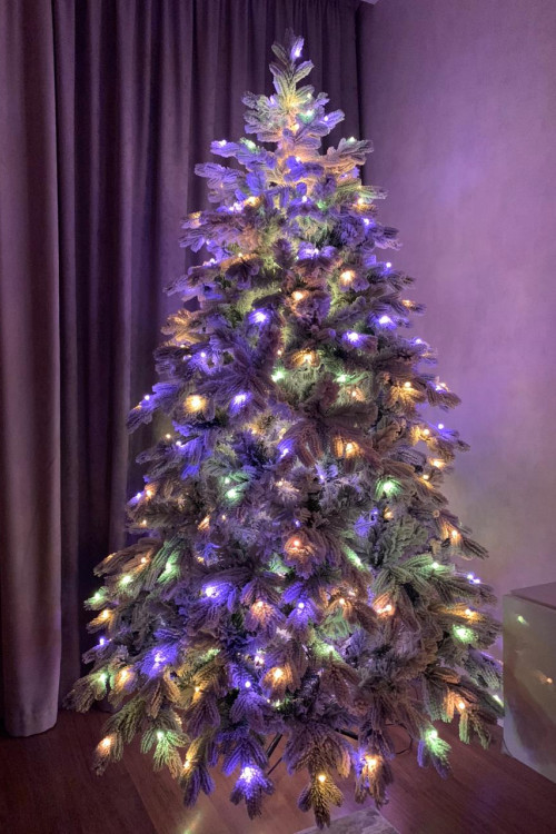 Искусственная елка Аляска заснеженная 240 см., 587 мульти/теплых белых Led ламп (2в1), ЕлкиТорг (195240)