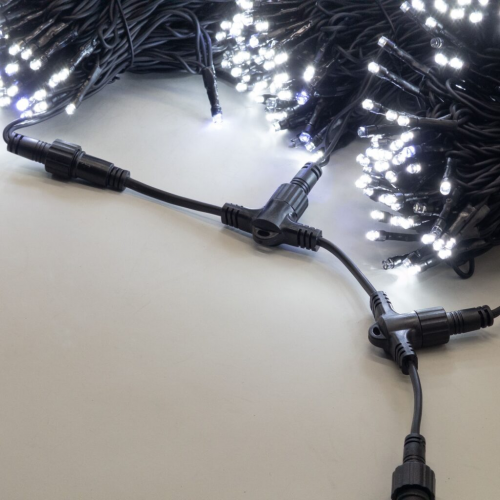 Комплект гирлянды на деревья 60 м., 3 луча по 20 м., 24V, 600 холодных-белых LED ламп, с мерцанием белого диода, черный каучук, IP54, LTC (ECO600BLW-11-1W)