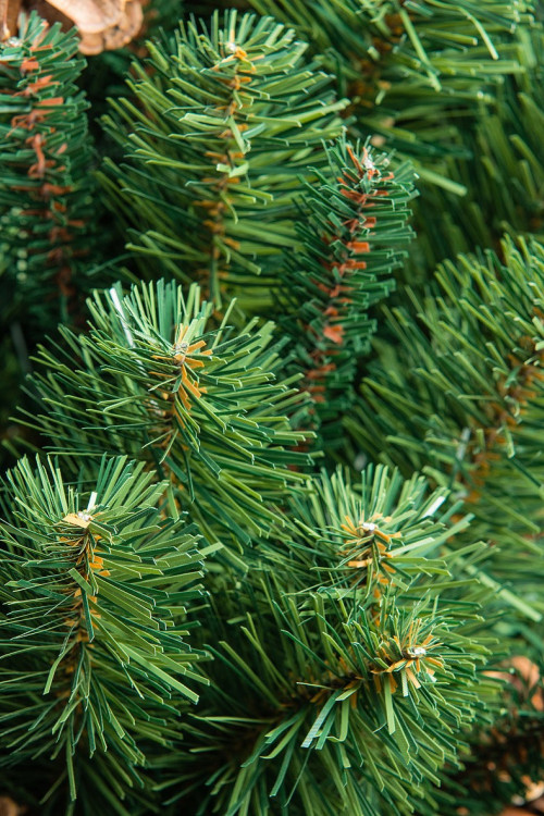 Искусственная елка Снежная королева зеленая 240 см., мягкая хвоя, ЕлкиТорг (32240)