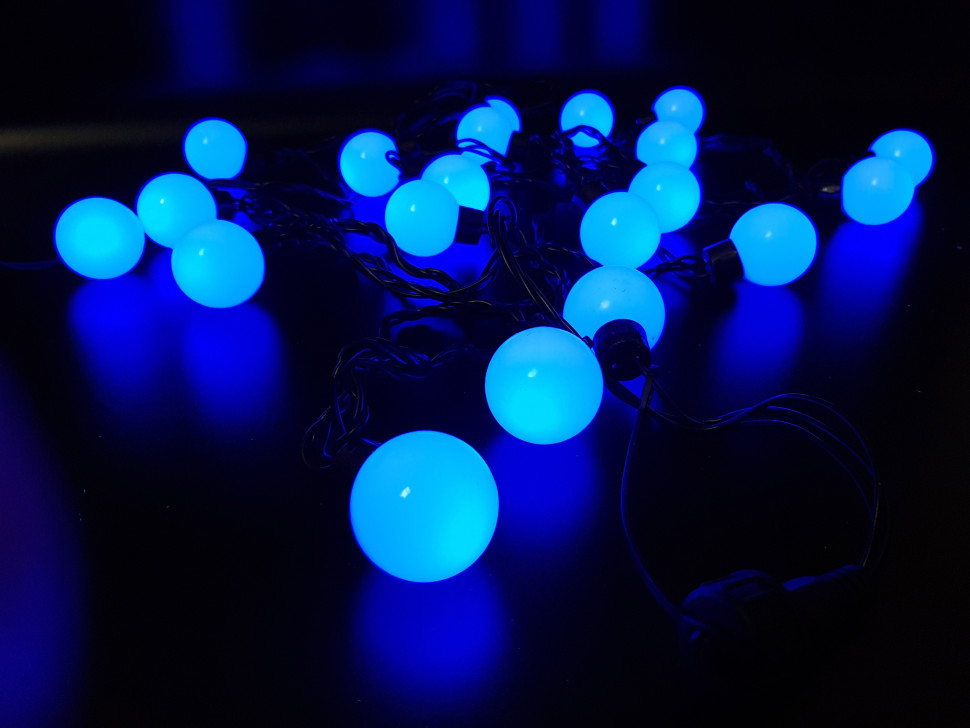 Светодиодная гирлянда шарики 5 м., 20 синих LED, статика, черный резиновый провод, Teamprof (TPF-S5-20C/24V-40B-SRB/B) в Белгороде