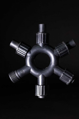 Разветвитель  5-ти лучевой для гирлянд системы Sealed 220V., каучук черный, Beauty Led (LLR15-1)