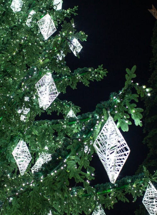 Уличная светодинамическая елка Лесная зеленая 18 м., ствольная, Литая, Green Trees (GT18LESPELED)